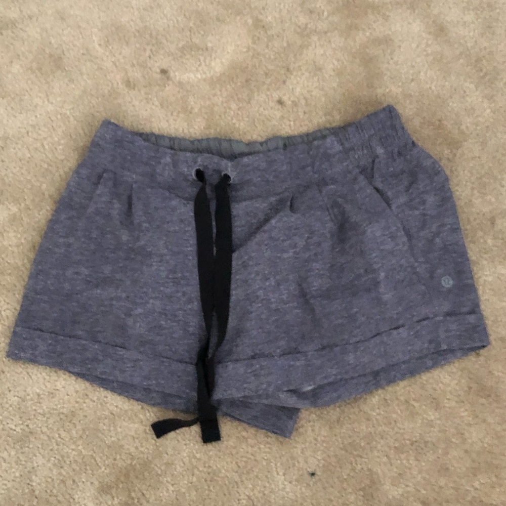 Lululemon spring breakaway short heat heathered grey size 10